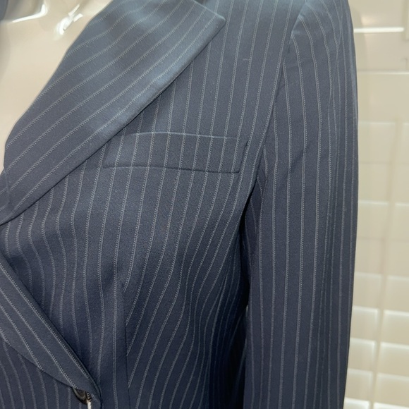 Armani Pin striped Blazer, NEW with TAG🔥 - Picture 4 of 10